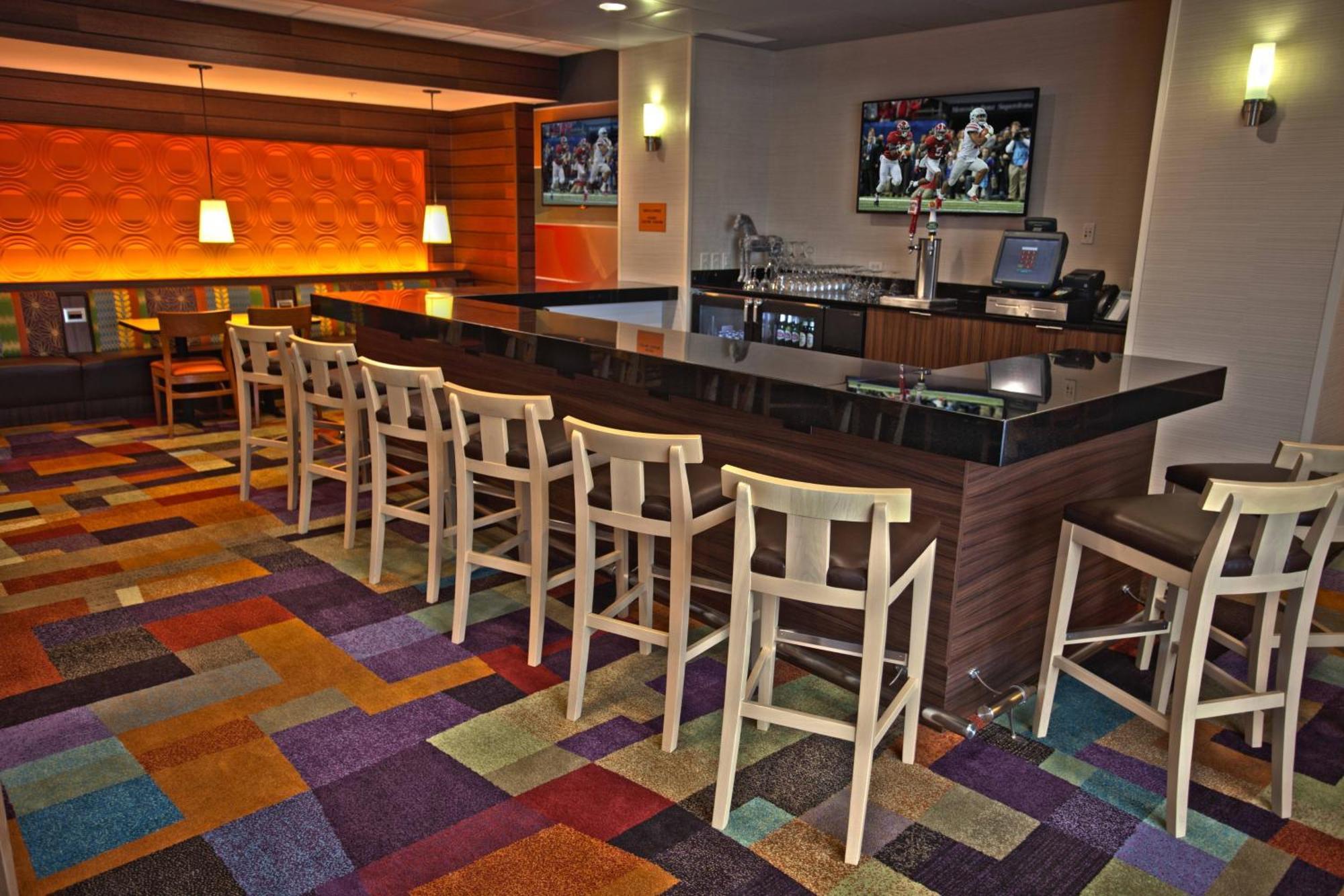 Fairfield Inn & Suites By Marriott Columbus Airport Exterior foto